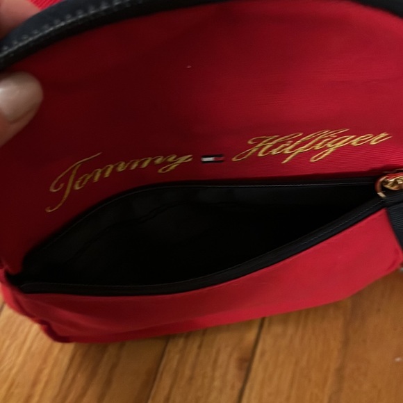 Tommy Hilfiger Mini Backpack - Canvas Type Material- Red/Navy - VGC ❤️ - Picture 8 of 9